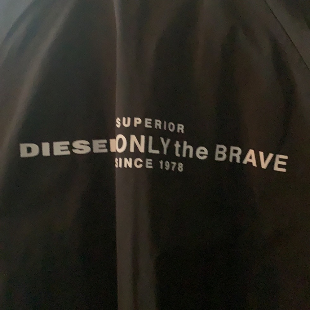 Diesel - Picture 7 of 7